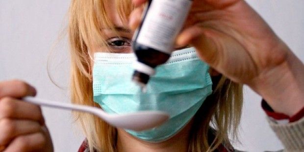 Гнойная ангина полоскание горла перекисью водорода Гнойная ангина полоскание горла перекисью водорода